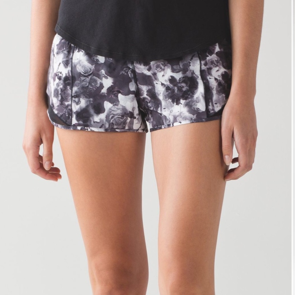 Lululemon Hotty Hot 2.5”